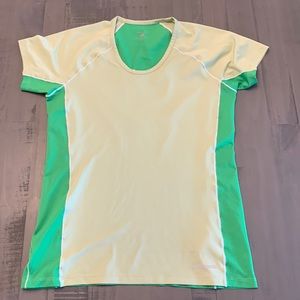 Patagonia workout shirt size small